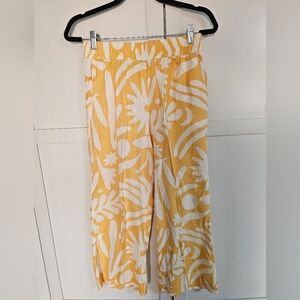 Christian Siriano Yellow White Floral Linen Blend Capri Pants Size M 24" Inseam